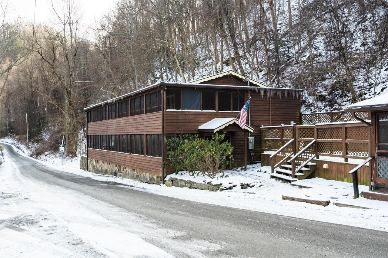River Front Resort Elkins Luaran gambar