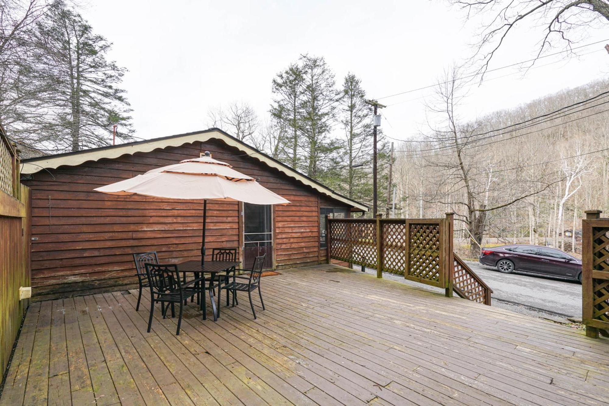 River Front Resort Elkins Luaran gambar